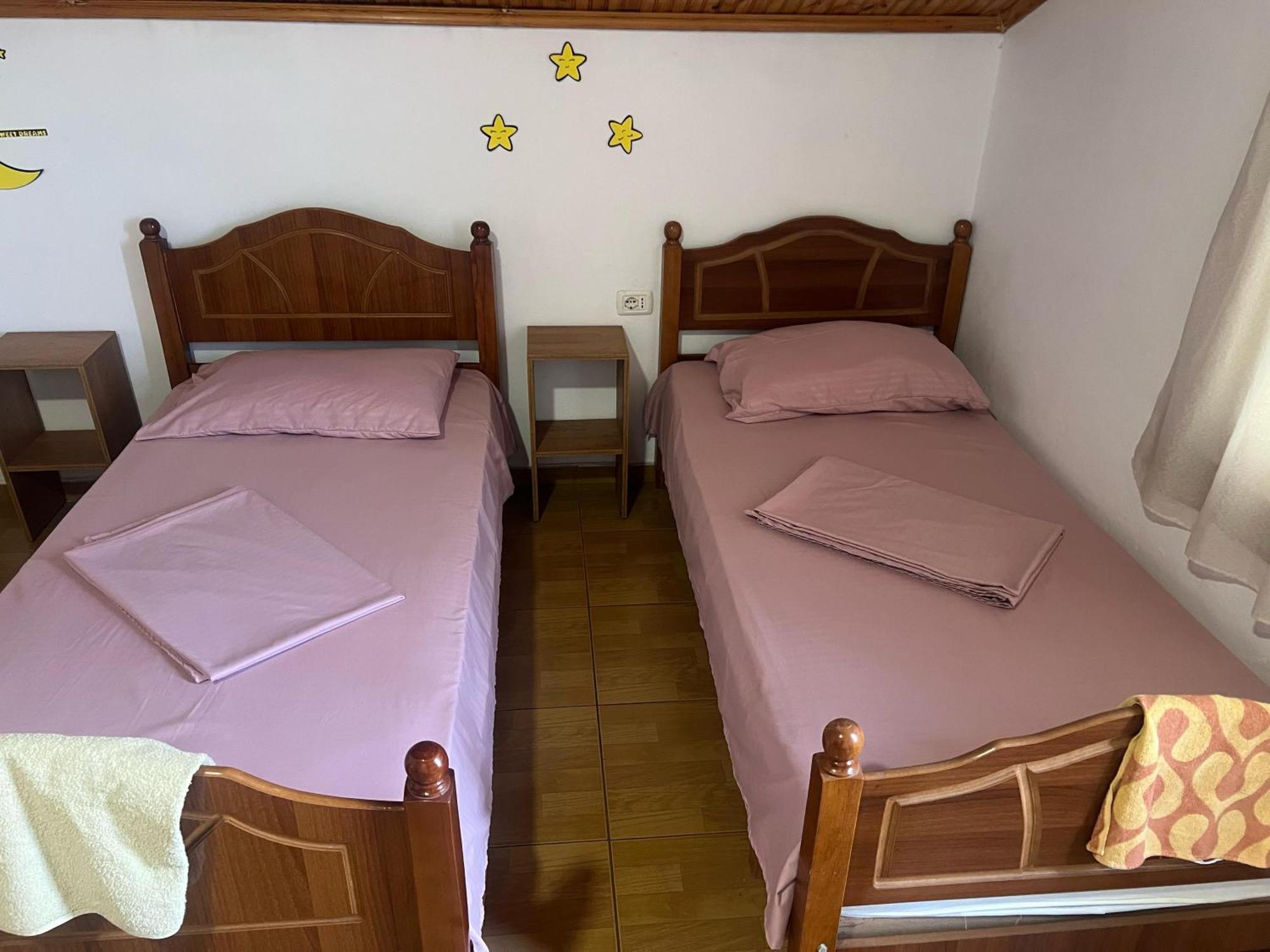 Hostel Happy Corner